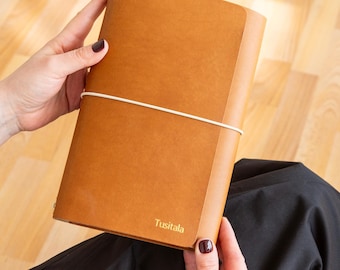 Trifold Leather Journal A5 with Pockets & Pencil Holder, Traveler's NoteBook Cover made from Luxury Vegetable Tanned Leather Elastic Closure