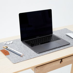 Filz Schreibtischunterlage ANTI SLIP, Wollfilz Unterlage, Filz Schreibtischunterlage, Große/ Kleine Schreibtischmatte, Graue Filz Maus Unterlage, Merino Wolle Schreibtischunterlage, Gaming Pad