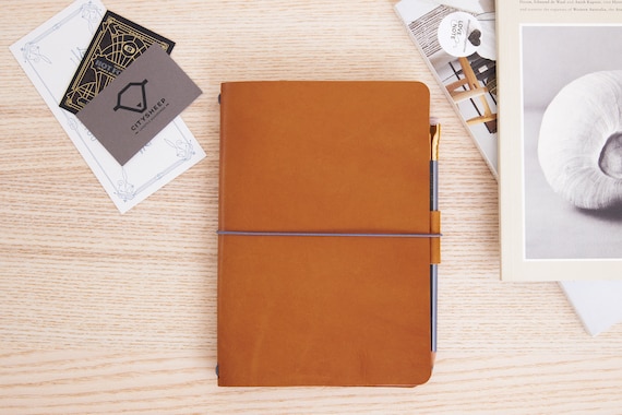 Refillable Leather Journal – Personalized Traveler's Notebook Cover A5/A6/A4 with Pockets and Pen Holder - Gift for Writers and Travellers