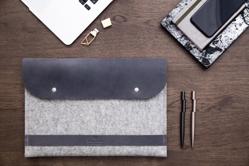 personalised leather macbook case