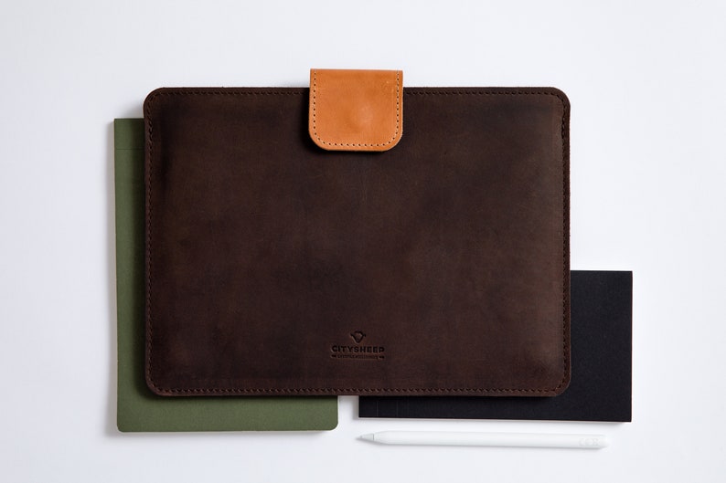 This MacBook Air 13 sleeve is sleek, stylish and  gives your MacBook Top Protection. You can carry your MacBook in style.