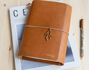 A5/ A6 Trifold Leather Journal Cover with Pockets and Pen Loop, Travellers NoteBook, Refillable Leather Journal, Personalized Travel Journal