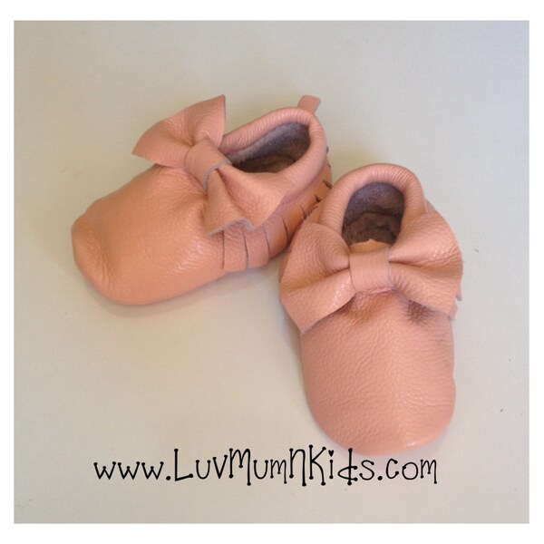 SALE Light Pink Bows Moccasin, Baby Moccs, Baby/Toddler Shoes, Genuine Leather, Light Pink Moccs, Moccasins, Moccs, Baby Moccasins