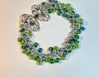 Green Czech Glass Fringe Bracelet – Shaggy Chainmail, Silver Clasp