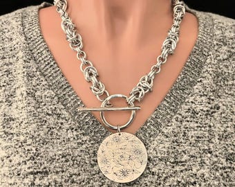 Pendant necklace in Byzantine chainmaille with silver focal 22"