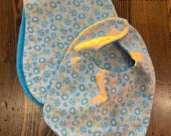 Baby Bib & Burp Rag Set Blue Mushroom Hearts