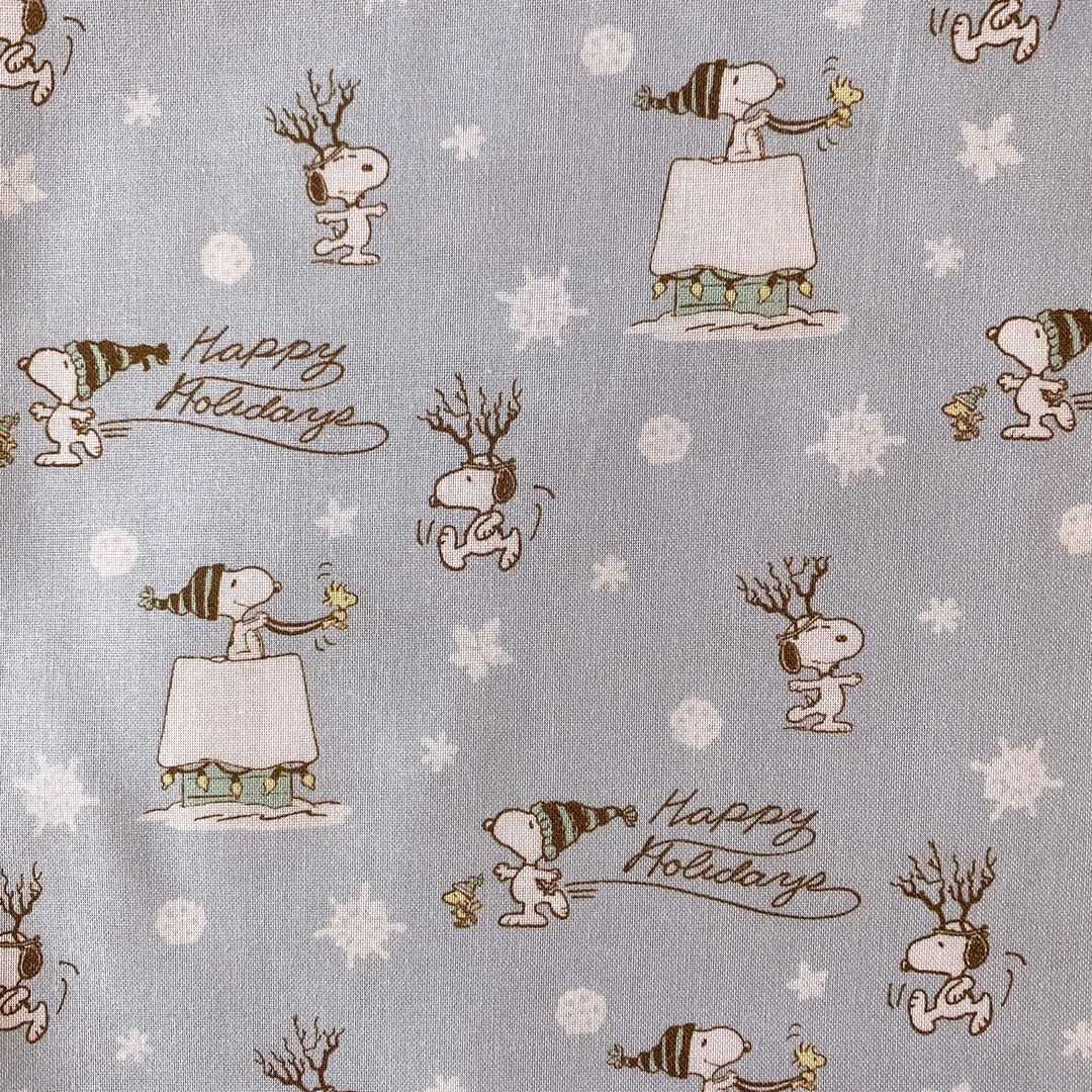 NEW. Peanuts Snoopy Happy Holidays Christmas 100% Cotton Fabric **ships