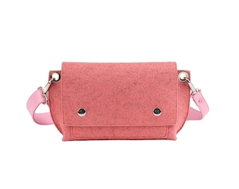 Wool felt Belt Bag, Felt Belt Bag, Vegan Crossbody Bag, Crossbody Purse, Pink Purse