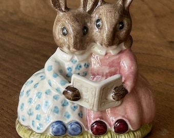 Royal Doulton - Bunnykins - Heure du conte - 1974 - Fabriqué en Angleterre - Décoration de Pâques - Lapin - Objet de collection