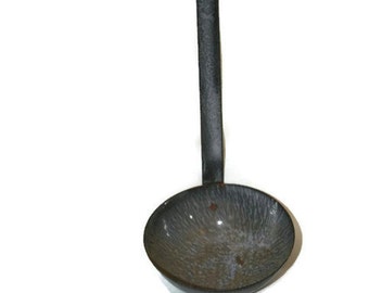 Vintage Mottled Gray Graniteware Ladle - Large Graniteware Ladle - Graniteware Spoon - Farmhouse Decor - Country Kitchen - Cowboy Cookware