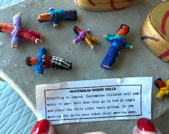Poupées guatémaltèques sans soucis - Oubliez vos soucis - Guatemala - Légende guatémaltèque - Aidez les enfants anxieux - Poupées miniatures colorées