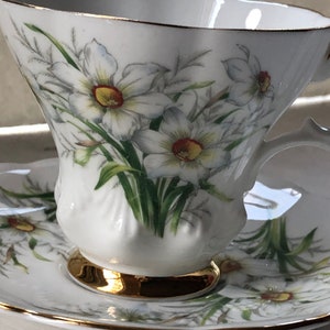 Royal Albert-Teacup and Saucer-Bone China-Made in England-Friendship-Series of 12-Narcissus-Gold Trim-Wedding-Shower-Anniversary
