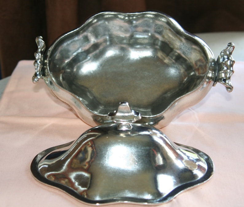 Pewter Covered Vegetable Bowl95 Pewtermade in Italyangel Stamp