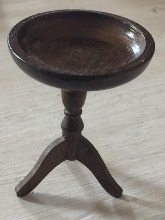 dollhouse table stand