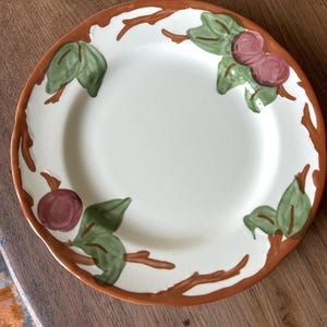 Franciscan Ware-Appleware Pattern-Dinner Plate-Earthenware-Replacement-Red-Green-Apple Design-Made in England-Just Under 11 Inches
