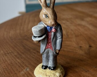 Royal Doulton - Bunnykins - Groom - Fabriqué en Angleterre - Décoration de Pâques - Lapin - Objet de collection