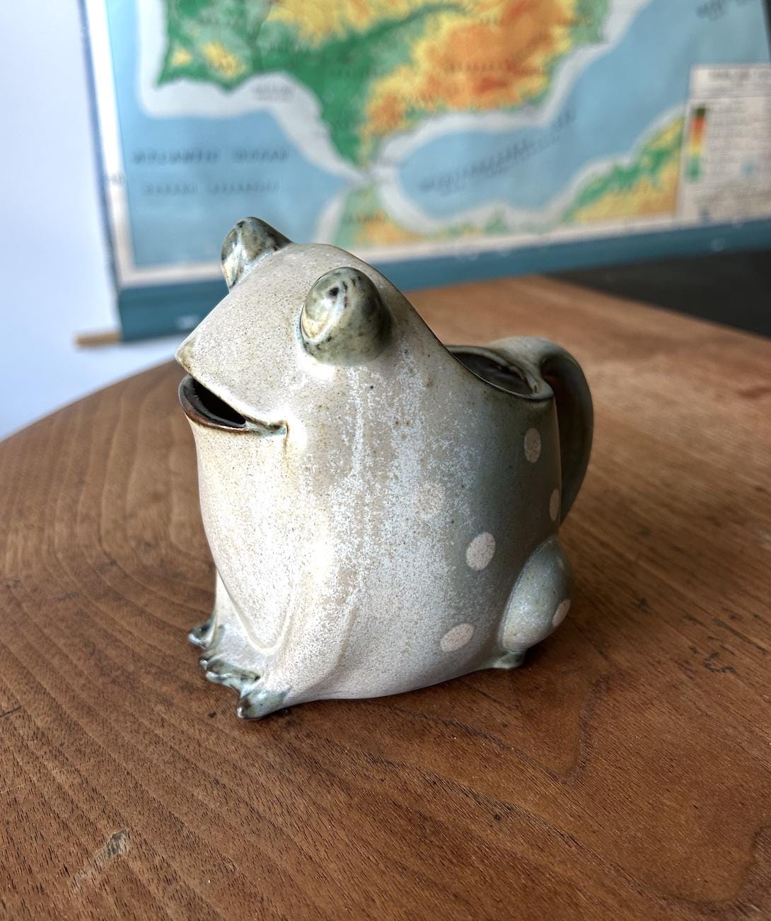 カエルのピッチャー - 小さなカエルのピッチャー - 水玉模様のカエル