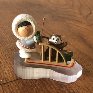 Hallmark-Keepsake Ornament-Frosty Friends-10 in Series-Tenth in Frosty Friends Series-1989-Dog Sled-On Way to Celebrate the Holiday