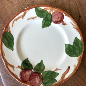 Franziskaner Ware-Appleware Muster-Salatteller-Dessertteller-Steingut-Ersatz-Rot-Grün-Apple Design-Made in USA-8-Zoll-Teller-Crazing