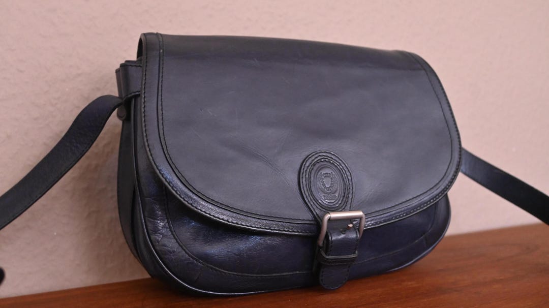 ショルダーバッグ・ポシェット TMV X DEINET DIRECTOR'S HAND-PRINTED LEATHER BAG IN BLACK DISSER Leather Shoulder Bag Dark Blue Cross Body Bag 90s - Etsy
