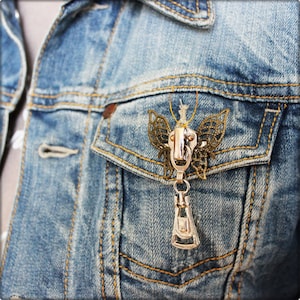 Broche steampunk &quot;Papillon mécanique &quot;/ acessório para uma veste