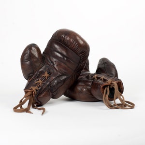 Gants de boxe vintage en cuir Marron image 6