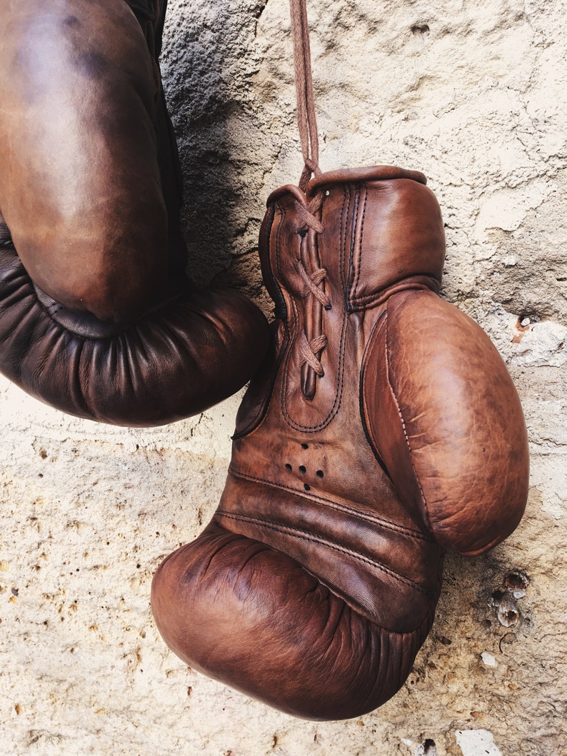 Gants de boxe vintage en cuir Marron image 3