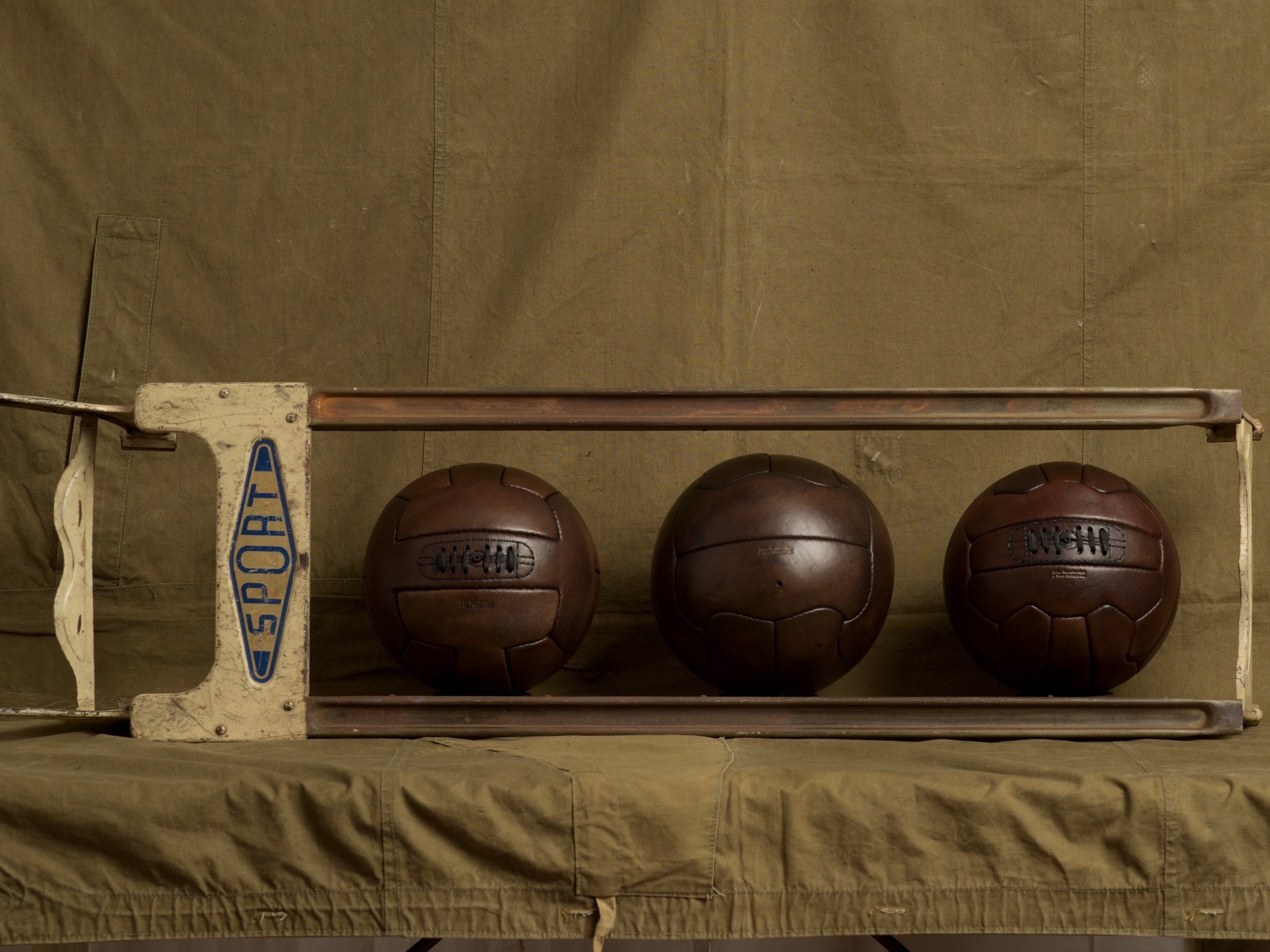 50年代　アンティーク　本革製サッカーボール　アーセナル　英国製 ヴィンテージレザー 1950 年代サッカーボール - Etsy 日本