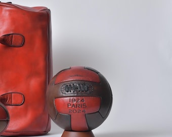 Vintage Leather T-shape 1930&#39;s Soccer Ball - Red collection 2024