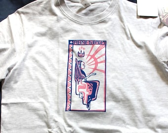 Camiseta "Reine d'épée" sérigrafiada artesanalmente, diseño original y unisexe