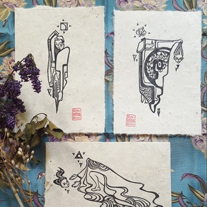 Original Linoldrucke „Cephalophores“ auf Lokta papier- Preise für jeden Druck