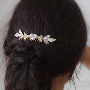 COROLLE - Hair comb with leaves and pearly beads, boho chic or country style - Wedding jewelry