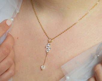 NECTAR - Wedding necklace with rhinestones and crystals falling in the neckline - wedding jewelry