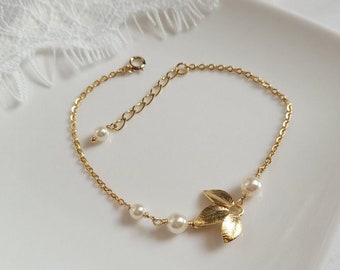 ZEN - Boho or country style bridal bracelet with leaves and pearly beads - wedding jewelry