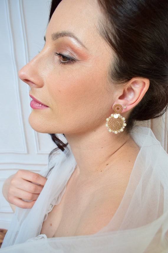 LORD Pendientes de boda o de diario con rosetón de oro y perlas