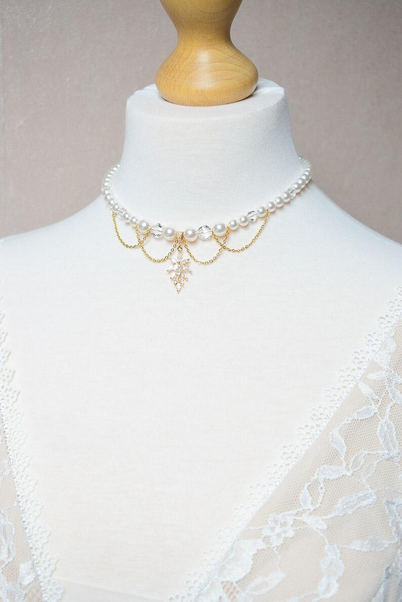 ROMY - a glamorous Bridgerton-style wedding necklace with mother-of-pearl and crystal beads, cascading chains, and a rhinestone pendant image 8