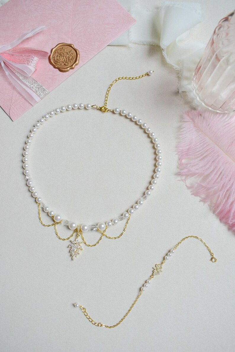 ROMY - a glamorous Bridgerton-style wedding necklace with mother-of-pearl and crystal beads, cascading chains, and a rhinestone pendant image 4