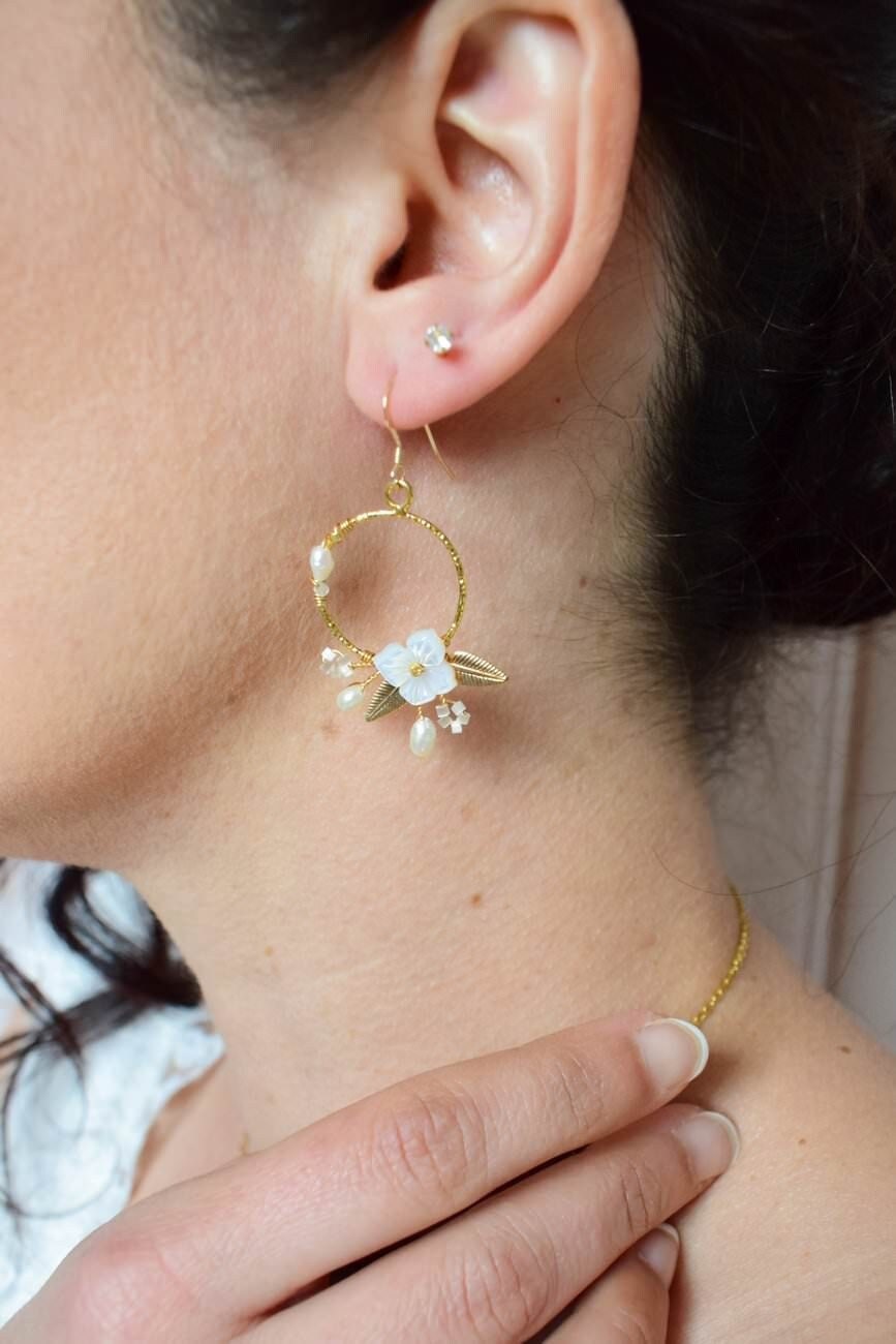 Boucles d’oreilles de mariage champêtre chic en nacre et perles