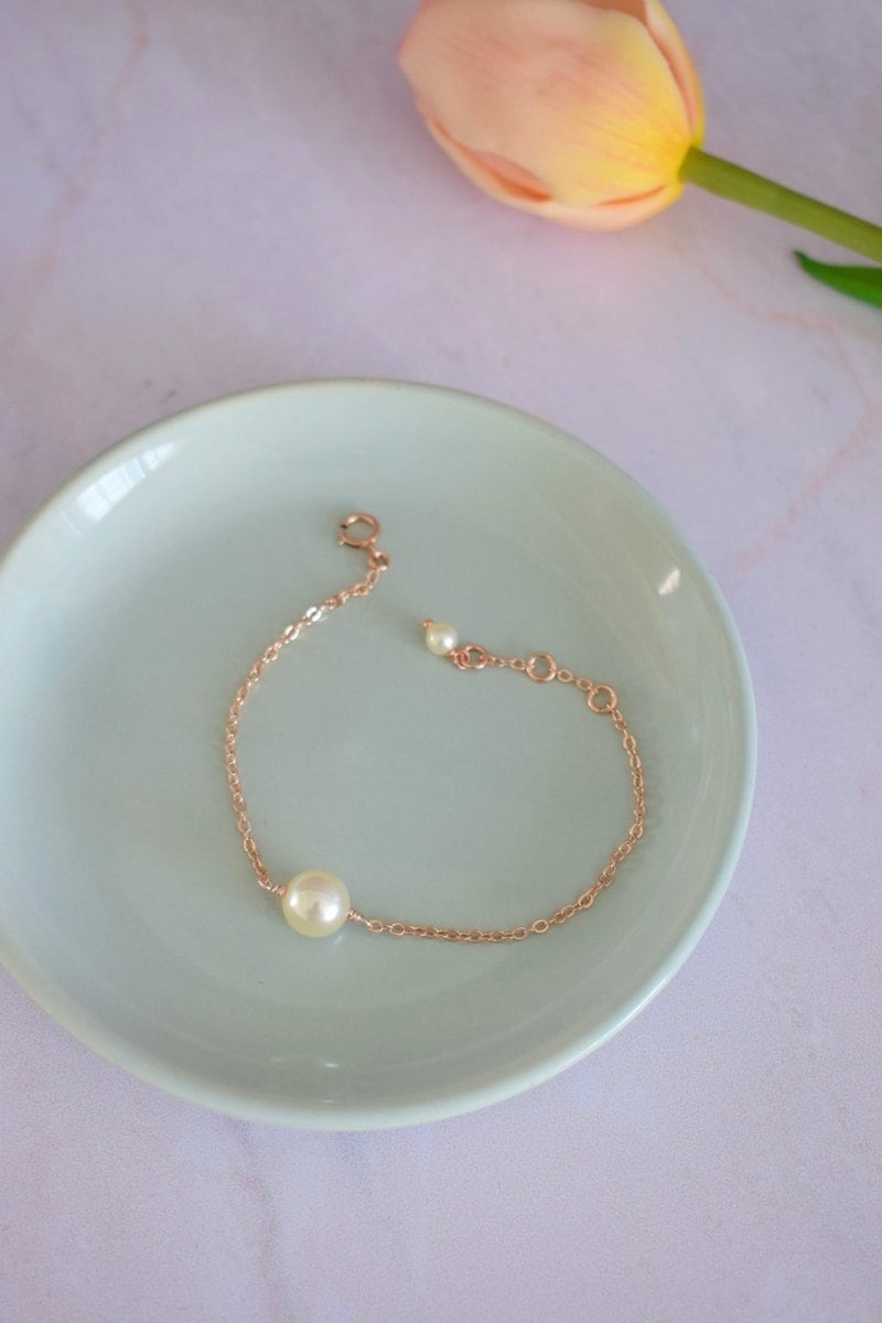 Bracelet de mariée minimaliste avec perle sur chaîne délicate