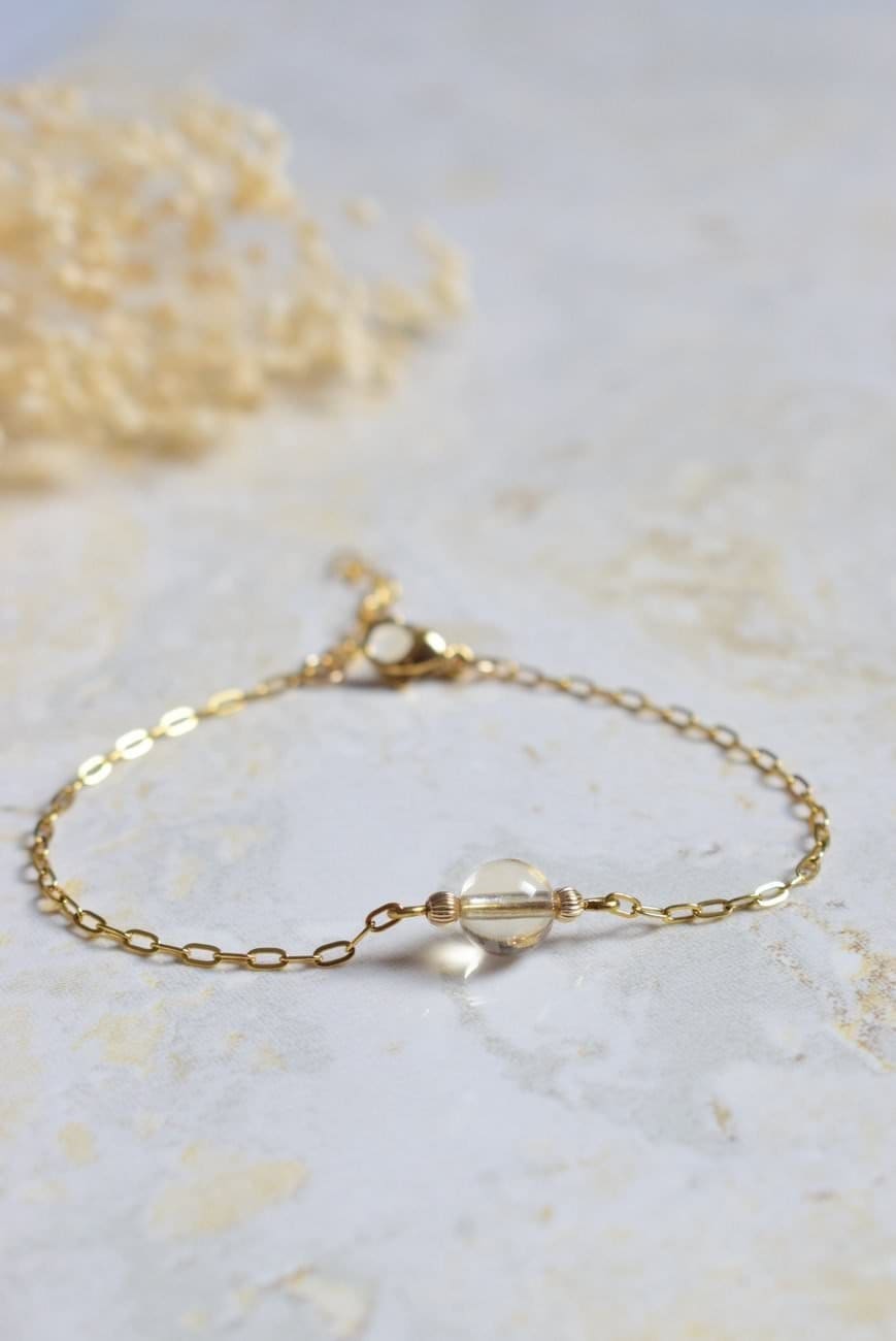 Bracelet minimaliste citrine en acier inoxydable doré