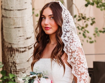 Mantilla Wedding Veil, Wide Lace Veil, Fingertip Veil, Ivory Veil, Waltz Length Veil, Lace Trim Veil, Chapel Length Veil, 1 Layer Veil