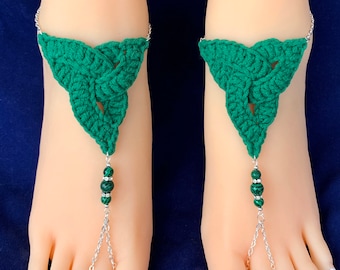 Celtic Knot Beaded Barefoot Sandals. Green Crochet Foot Jewelry. Beach Wedding Bridal Accessory. Beach Party. Set of 2 pcs.