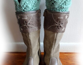 Knitted Boot Cuffs. Leaves Edge. Different colors. Leg Warmers. Hand Knit boot Toppers. Fashion Accessory for Women and Teens. Set of 2 pcs.