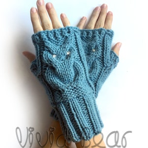 Owl Cable Fingerless Gloves. Azure Blue or 44 Colors. Tweed Arm Warmers. Crystal Eyes Owl. Winter Accessory for Women and Teens. Arm Cuffs.