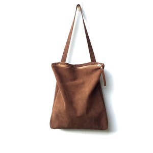 Bolso de ante marrón, bolso de ante con cremallera marrón, bolso de ante marrón, bolso de cuero marrón