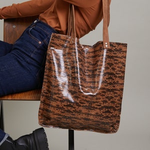 Printed brown leather tote bag,Brown Leather bag,Chocolate  printed brown leather shoulder bag,Women brown handbag