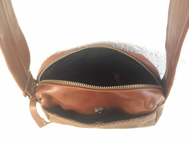 Braune Crossbody Ledertasche, Braune Lederhandtasche, Braune Leder Reißverschlusstasche, Handtasche für Frauen Bild 5