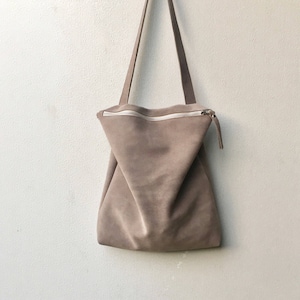 Bolso de ante gris, bolso de cuero gris, bolso de cuero gris, bolso de ante gris, bolso con cremallera gris