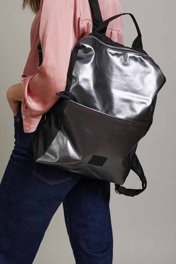 Vegan black backpack, messenger bag size L Black Vegan Leather Rhinestone Eyes Large Zipper Backpack  main image 4