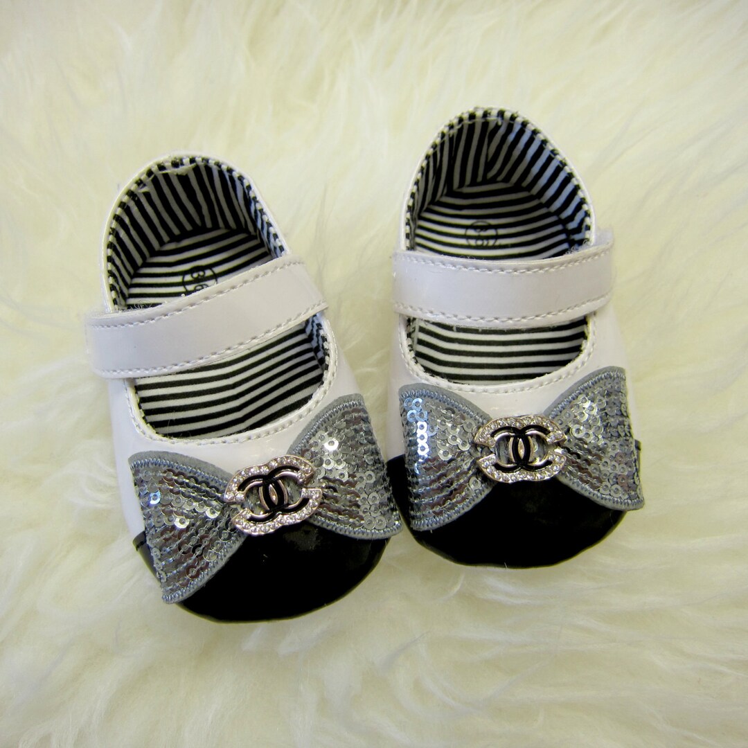 Black with White Stars Patterned Baby Shoes